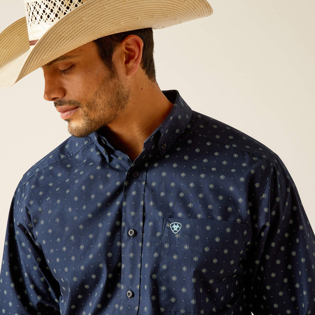 Men's Ariat Percy Classic Fit Button Down Shirt #10048382