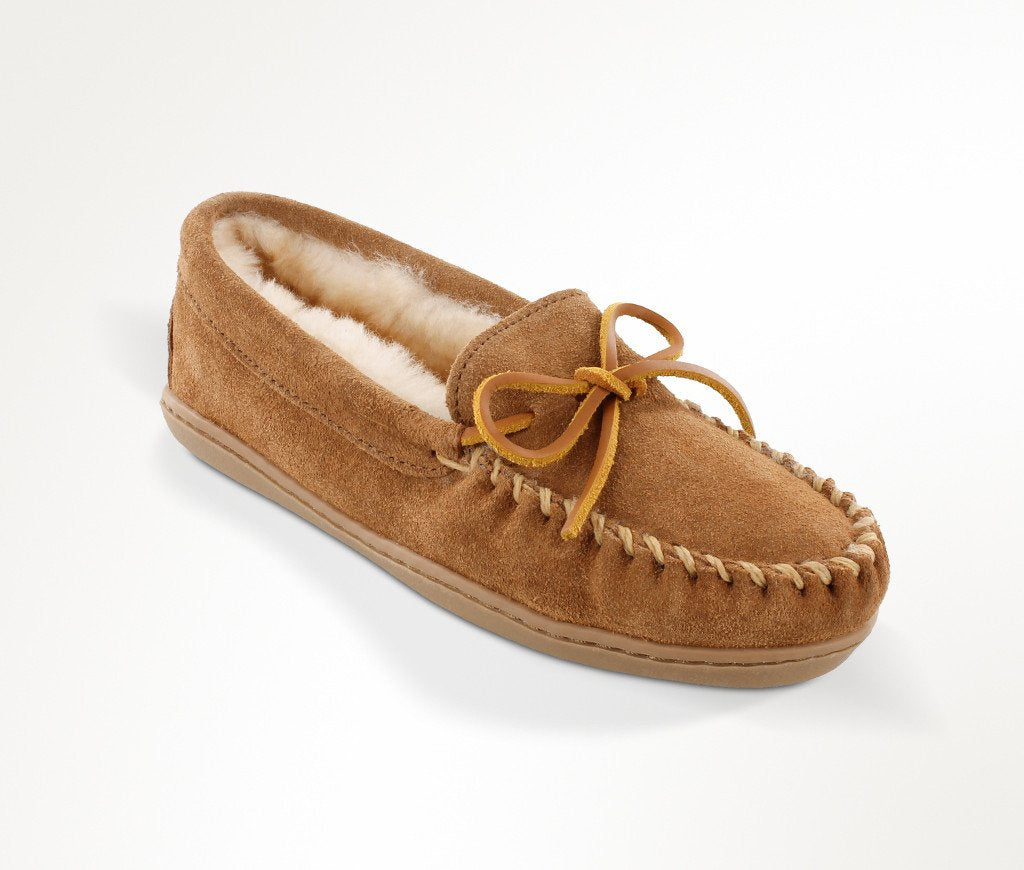 Women's Minnetonka Sheepskin Hardsole Slipper #3341 High Country