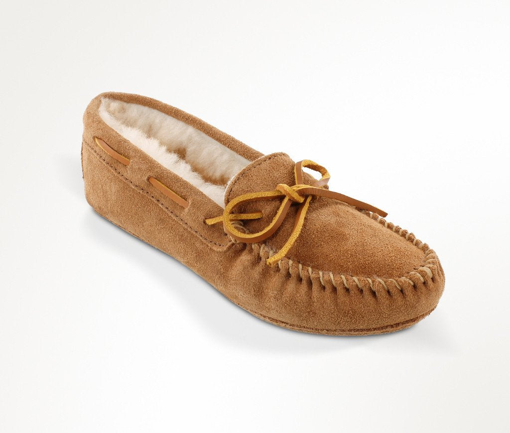 Women's Minnetonka Sheepskin Softsole Slipper #3311 | High Country
