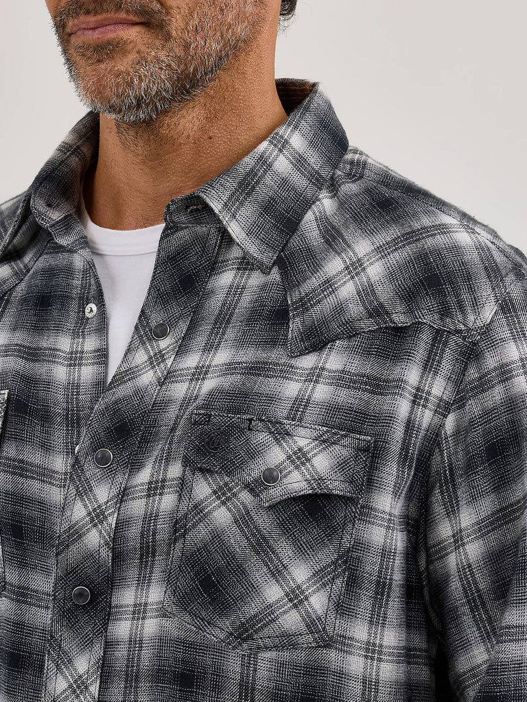 Men's Wrangler Retro Snap Front Shirt #112368071