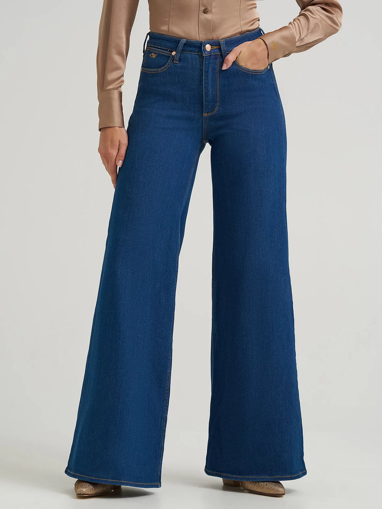 Women's Wrangler X Lainey Wilson Cheeky Wide Leg Jean #112373604