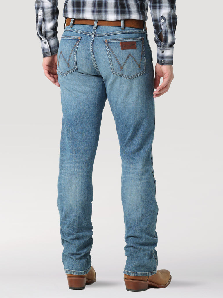Men's Wrangler Retro Slim Jean #112323403