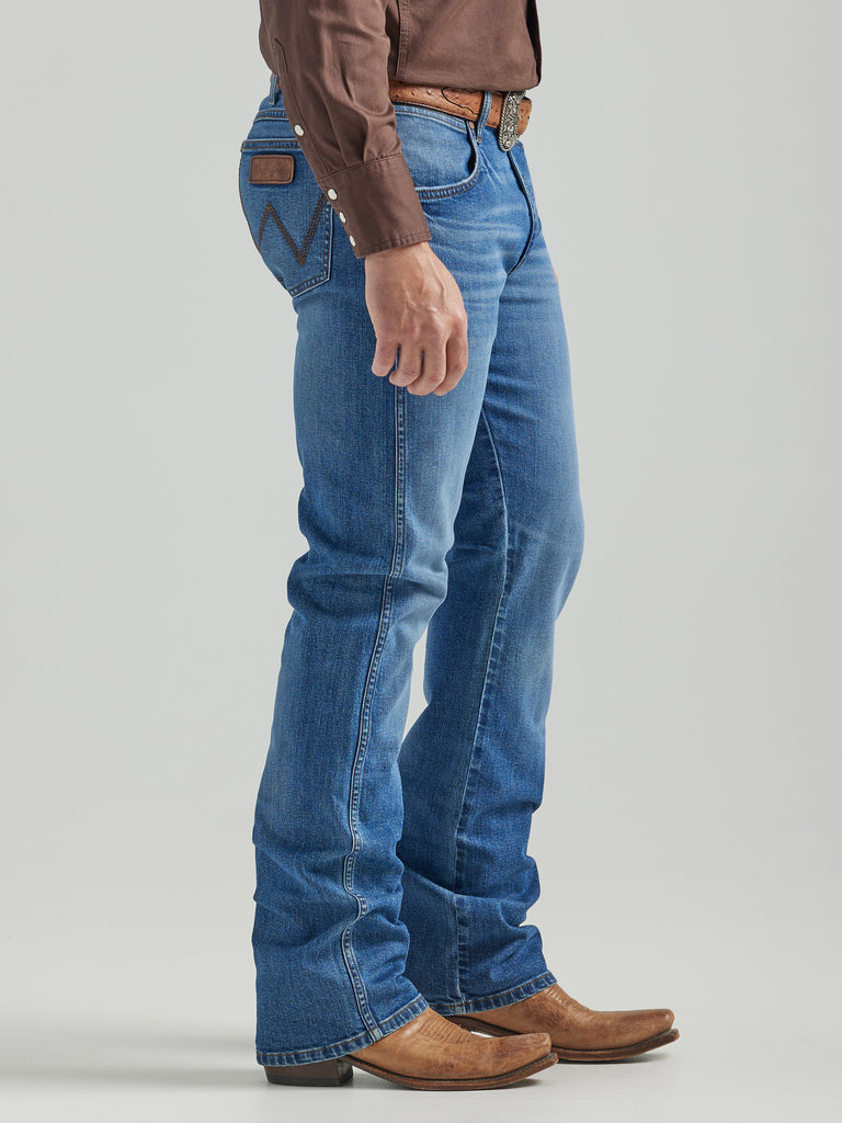 Men's Wrangler Retro Slim Fresian Jean #112325733