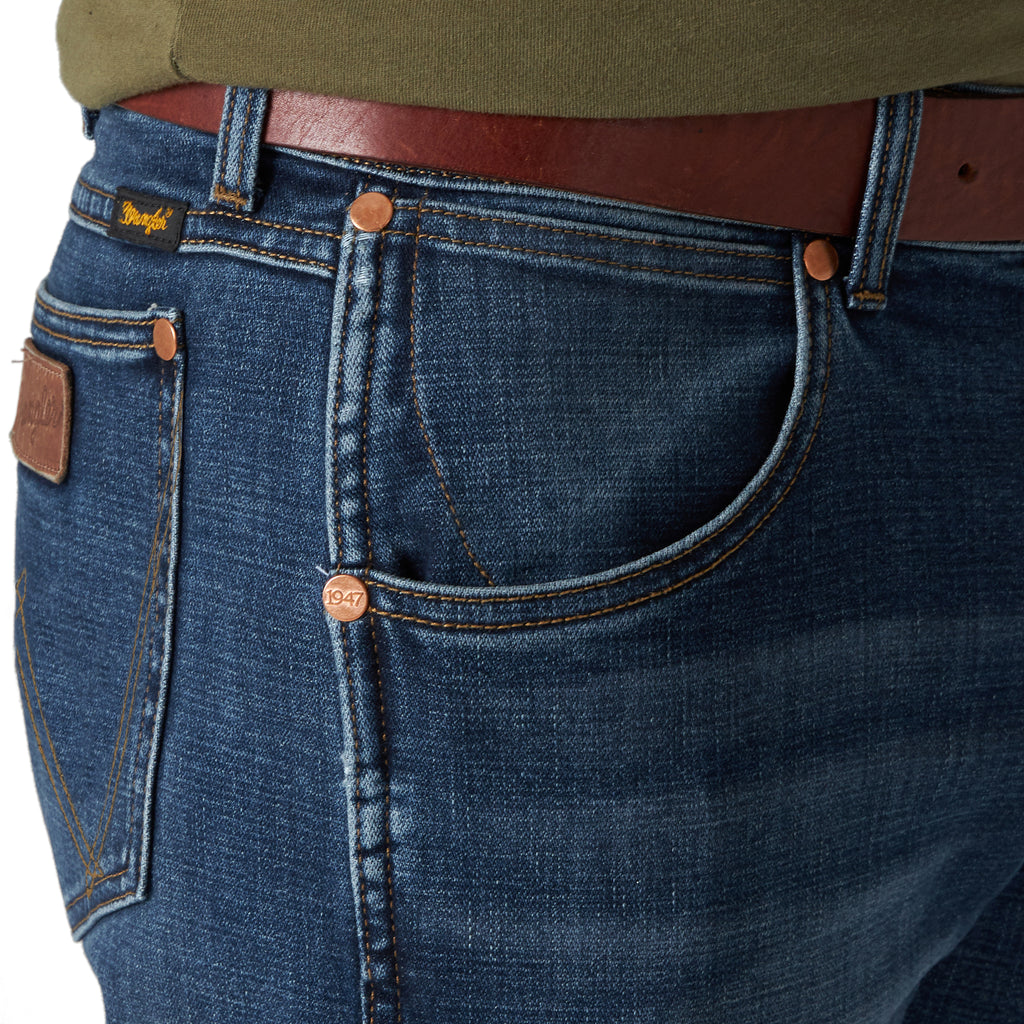 Men's Wrangler Retro Slim Straight Jean #88MWZPF-C