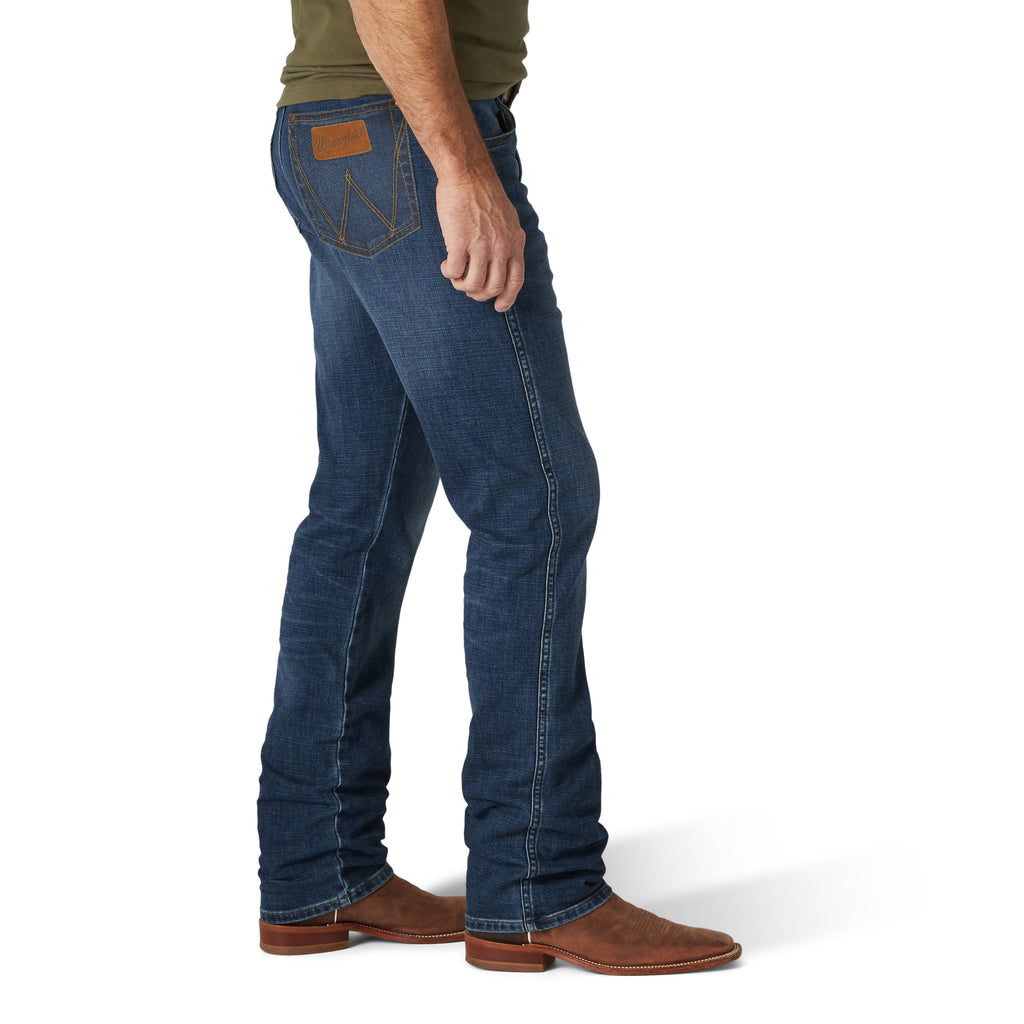 Men's Wrangler Retro Slim Straight Jean #88MWZPF-C