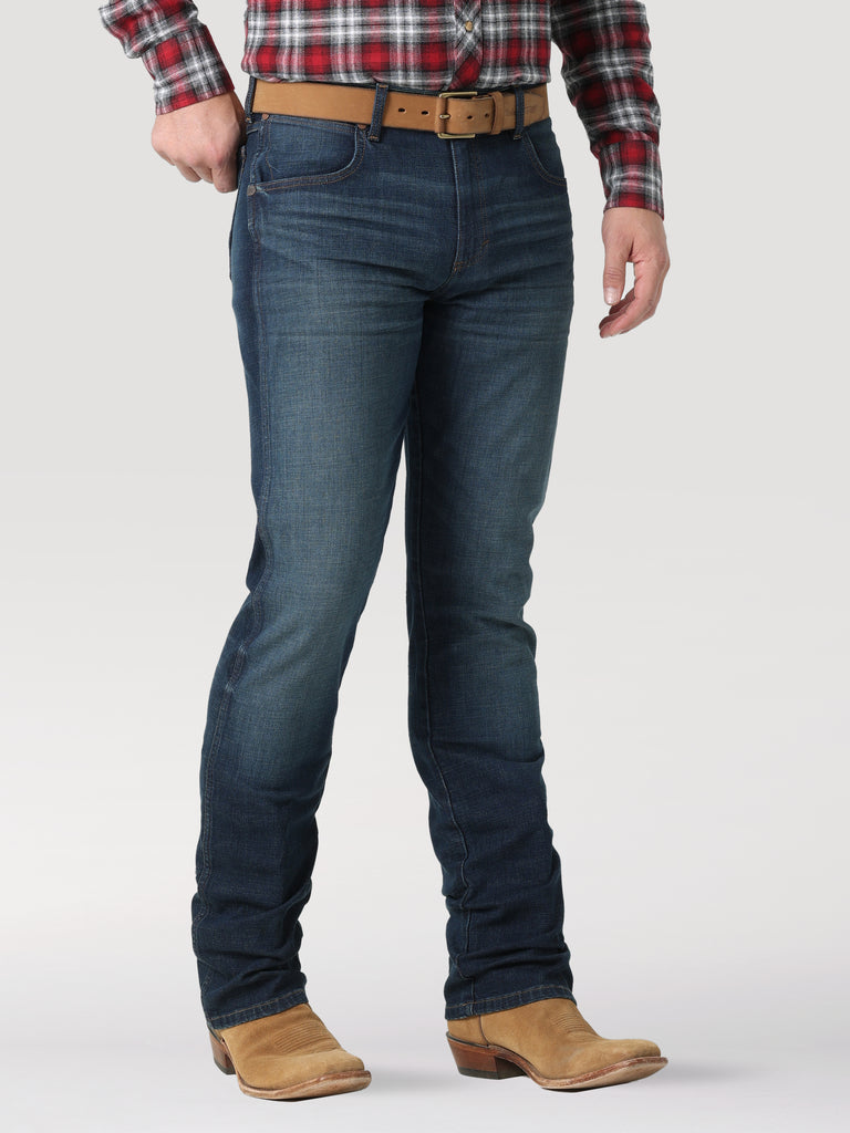 Men's Wrangler Retro Slim Jean #112322490
